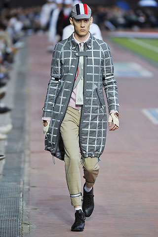 Moncler Gamme Bleu / - 2011